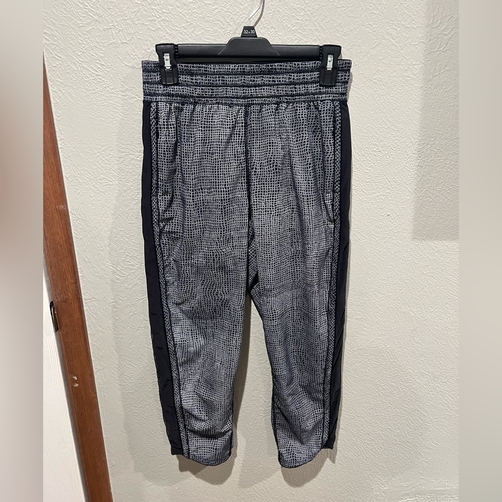 lululemon athletica Black & White Grid-Pattern Joggers Size 4 EUC